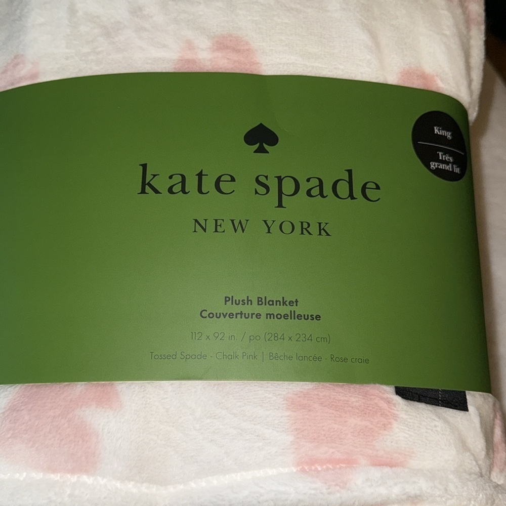 NWT Kate Spade, white/pink spade, oversized King fleece blanket - Picture 4 of 7